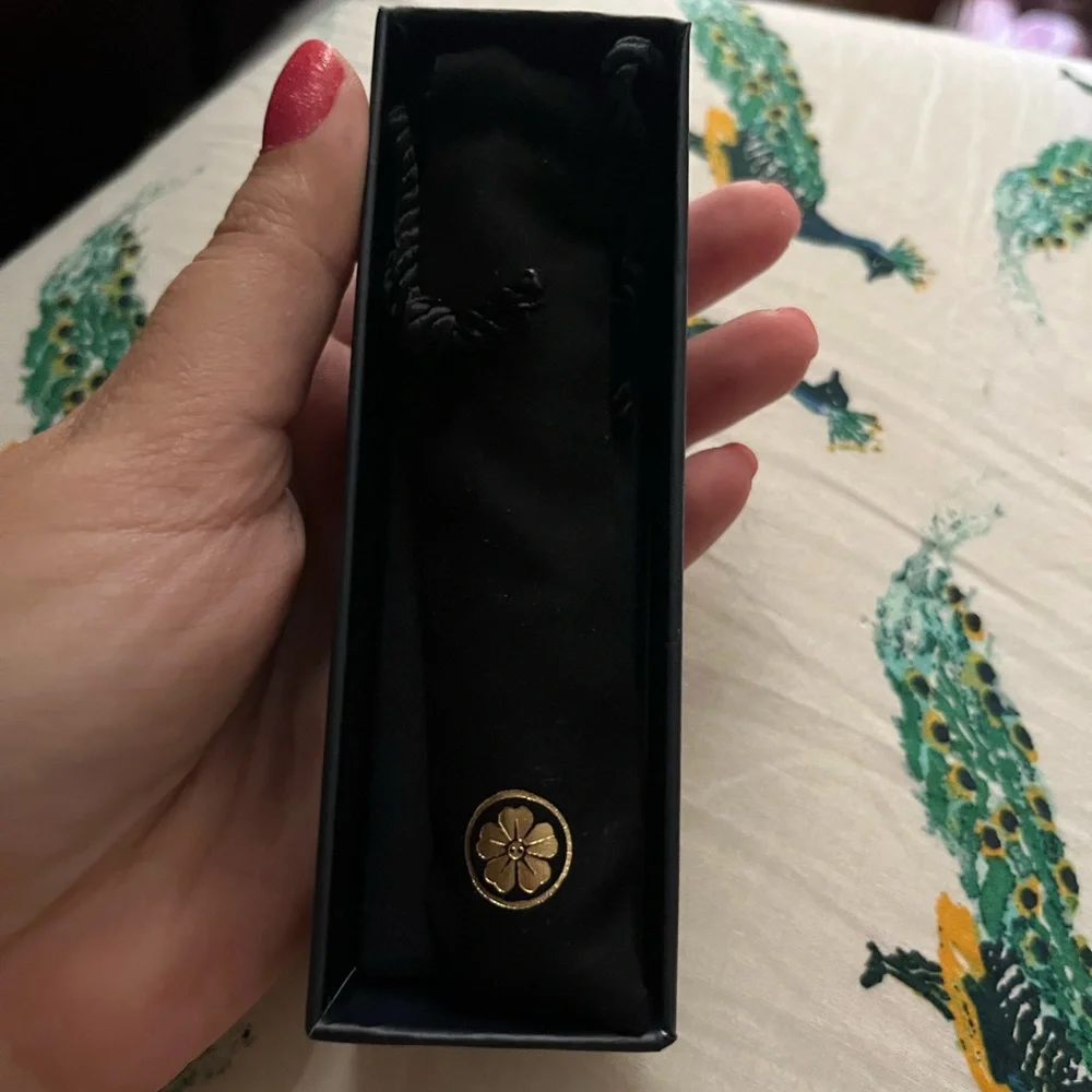 Floraiku I See The Clouds Go By 10 mL Travel Size Spray Eau de Parfum - Picture 2 of 3